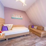 Reinhardtshof Garni 3*