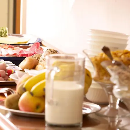 Reinhardtshof Garni ホテル