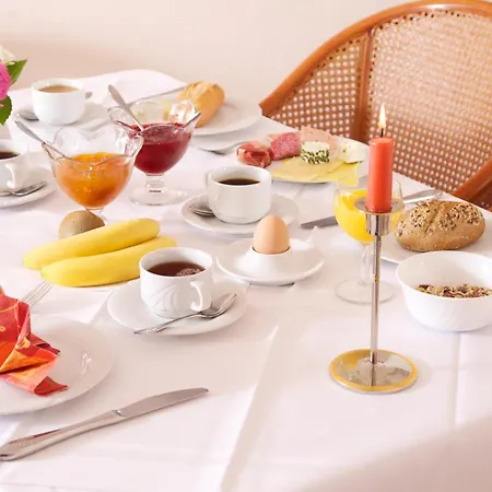 ホテル Reinhardtshof Garni 3*