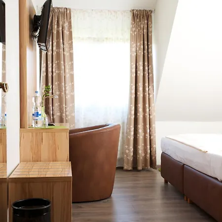 Reinhardtshof Garni Hotel