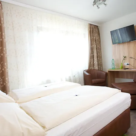 Hotel Reinhardtshof Garni 3*