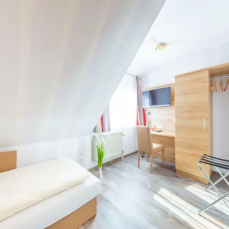 Reinhardtshof Garni ホテル