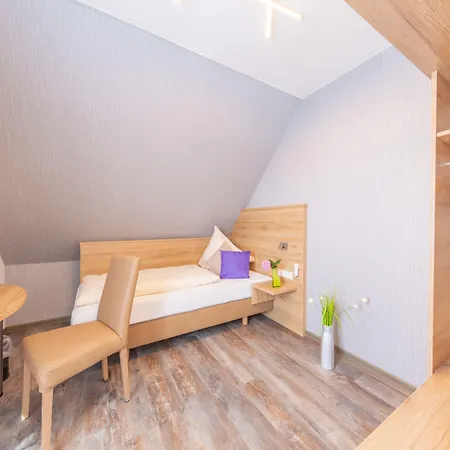 Reinhardtshof Garni Wolfschlugen