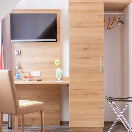 ホテル Reinhardtshof Garni 3*