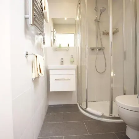 Reinhardtshof Garni 3*