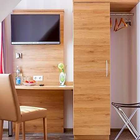 Hotel Reinhardtshof Garni 3*