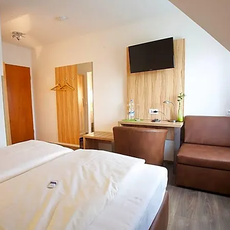 Hotel Reinhardtshof Garni 3*