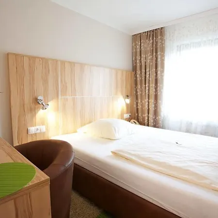 Reinhardtshof Garni ホテル 3*