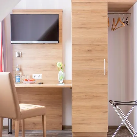 Reinhardtshof Garni ホテル