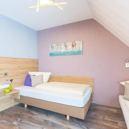 Reinhardtshof Garni Wolfschlugen