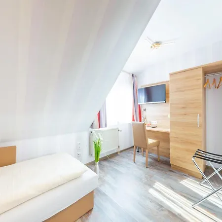 ホテル Reinhardtshof Garni 3*