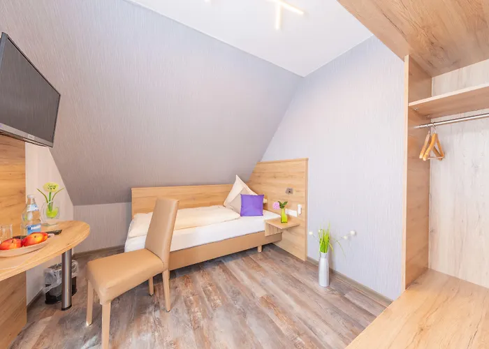 Reinhardtshof Garni Wolfschlugen