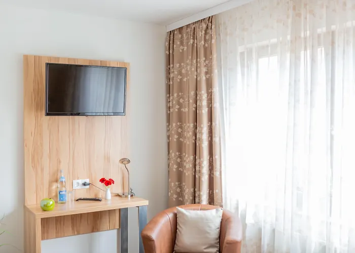 Reinhardtshof Garni Hotel