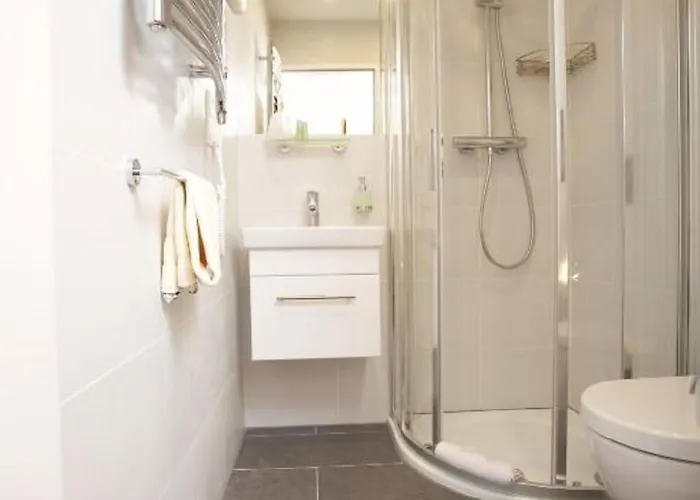 Reinhardtshof Garni 3*